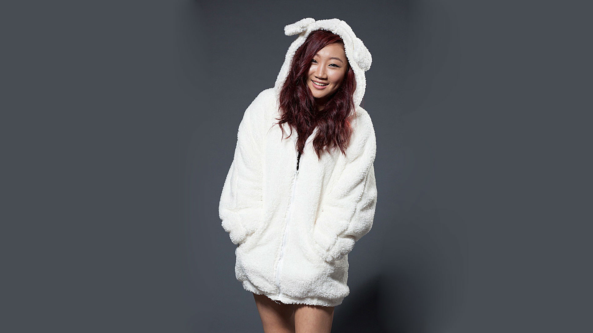 咬住下唇(继承者们插曲)