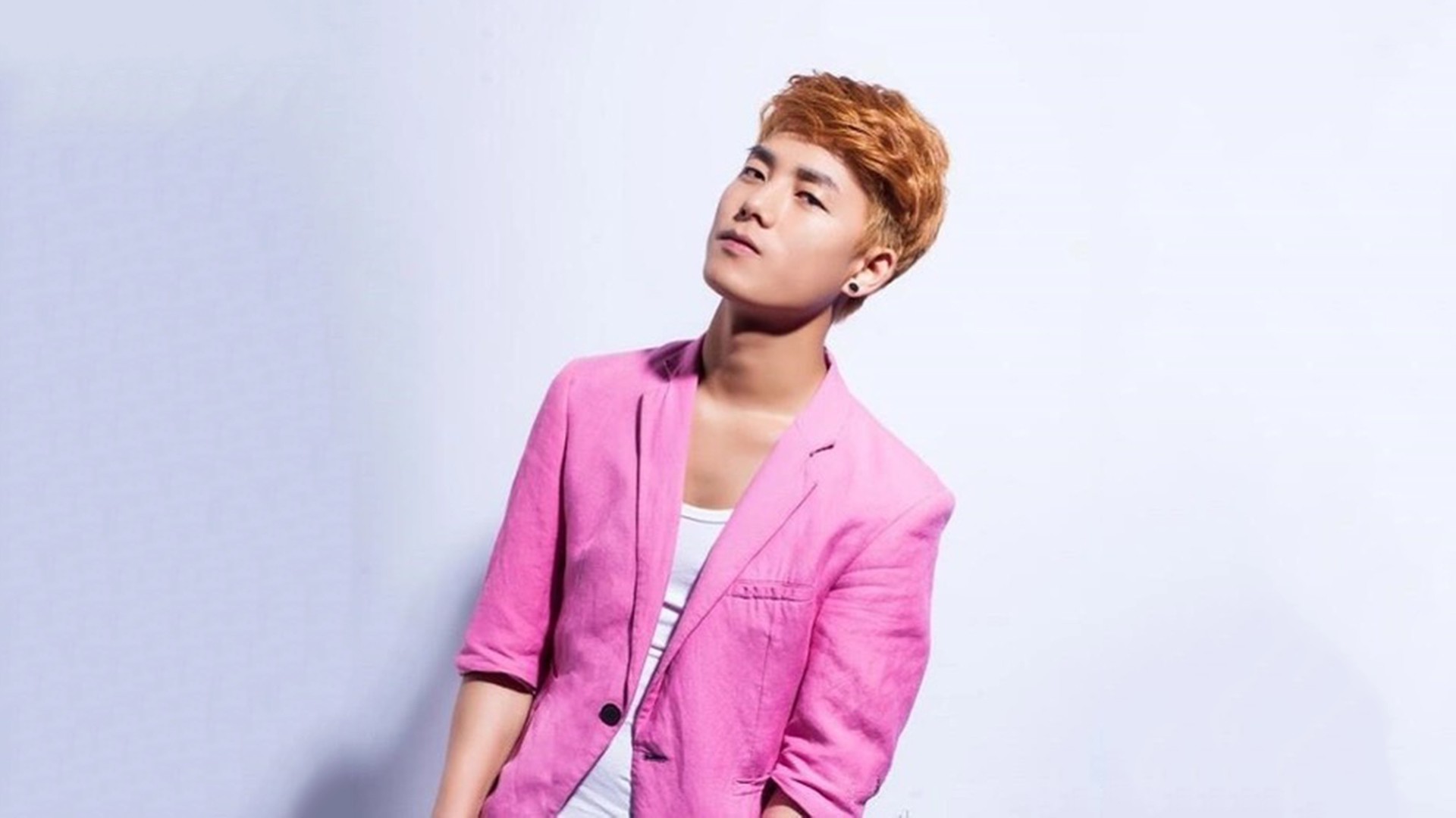 我有孤独和烈酒是否愿意跟我走