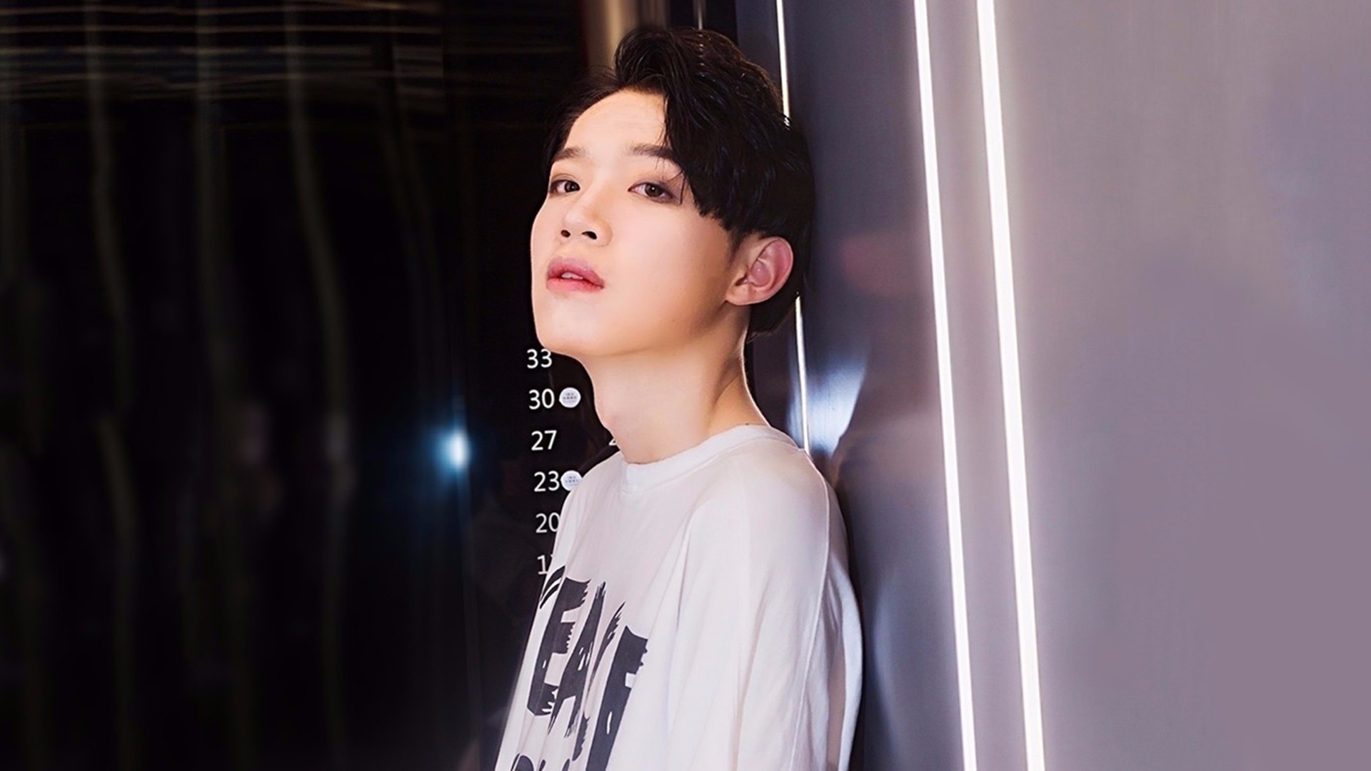 AYO Everybody 在你头上暴扣