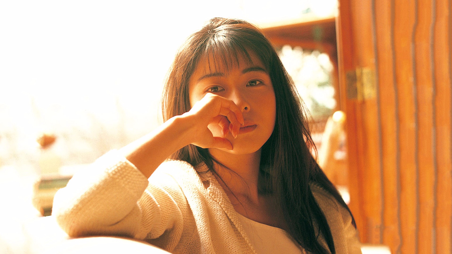 息もできない (無法呼吸)