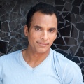 Jon Secada