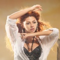 Myriam Fares、Saginbaev