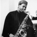 Odean Pope、Cecil Bridgewater、Tyrone Brown、Max Roach