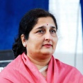 Anuradha Paudwal、Udit Narayan、Sukhwinder singh、Anmol Malik、Anu Malik