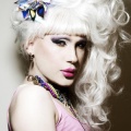 Jodie Harsh、Therese