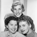 The Andrews Sisters、Bing Cosby