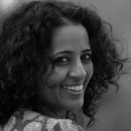 Hamsika Iyer、Akon