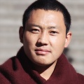 慈诚荣博