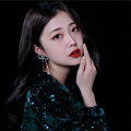 张馨月