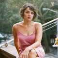 Norah Jones、Sasha Dobson