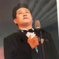键歌、范春华