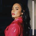 Demi Lovato、Royal & The Serpent