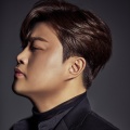김호중、류지광