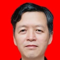巴垚.