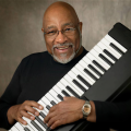 Bob Thompson、Larry Groce