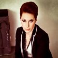 Robin Mckelle