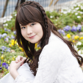 影山灯、芹澤優