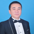 何小龙