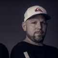 Sven E、Dezybill