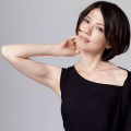 純名りさ
