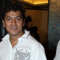 Aadesh Shrivastava、Sameer Anjaan