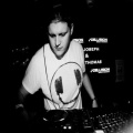 Rhys Thomas、Sam Jones