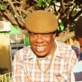 burro banton、massive b
