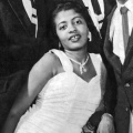 Yvonne Baker、the sensations