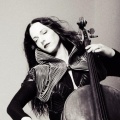Cello Diva、Sally Whitwell