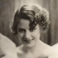 Elsie Carlisle、Sam Browne