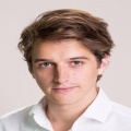 Florian Peters、Teshaz