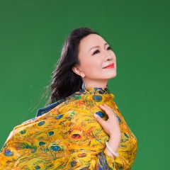 歌手 梅朵梅朵,原名宋小云,出生于北京,华语流行女歌手.