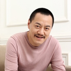 歌手 雪村 雪村,原名韩剑,1969年4月出生于吉林省辽源市,毕业于北京