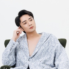 张杨凯男 张杨凯男
