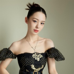 吉娜·爱丽丝 吉娜·爱丽丝