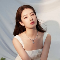 杨采钰 杨采钰