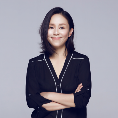 龙丹妮 龙丹妮