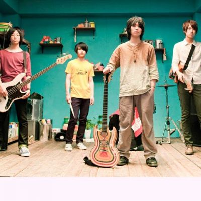 The SALOVERS资料,The SALOVERS最新歌曲,The SALOVERSMV视频,The SALOVERS音乐专辑,The SALOVERS好听的歌
