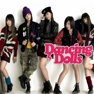 Dancing Dolls