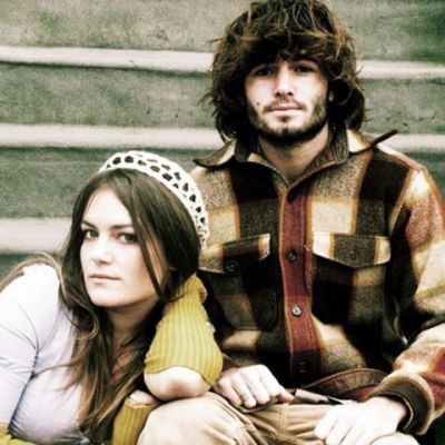 Angus & Julia Stone、Julia Stone、Angus