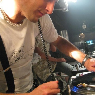 Simone Burrini资料,Simone Burrini最新歌曲,Simone BurriniMV视频,Simone Burrini音乐专辑,Simone Burrini好听的歌
