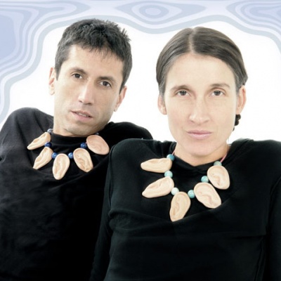 Aterciopelados、azad