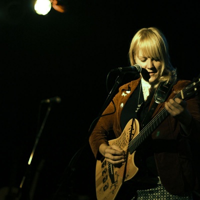 Melanie Horsnell资料,Melanie Horsnell最新歌曲,Melanie HorsnellMV视频,Melanie Horsnell音乐专辑,Melanie Horsnell好听的歌