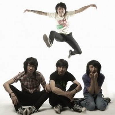 Saving Molly资料,Saving Molly最新歌曲,Saving MollyMV视频,Saving Molly音乐专辑,Saving Molly好听的歌