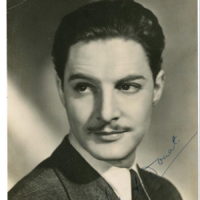 Robert Donat