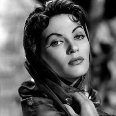 Yvonne De Carlo