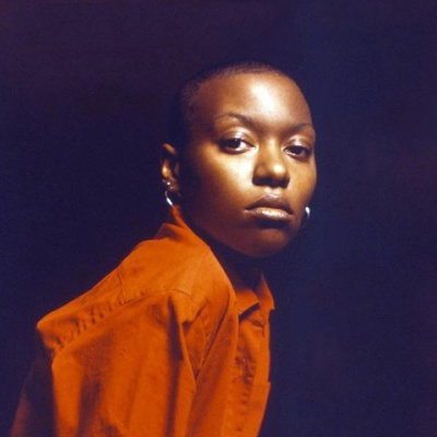 Me'Shell Ndegéocello、Brandee Younger、Julius Rodriguez