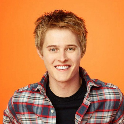 Lucas Grabeel