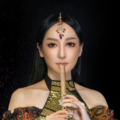 萨顶顶