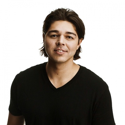 Max Vangeli